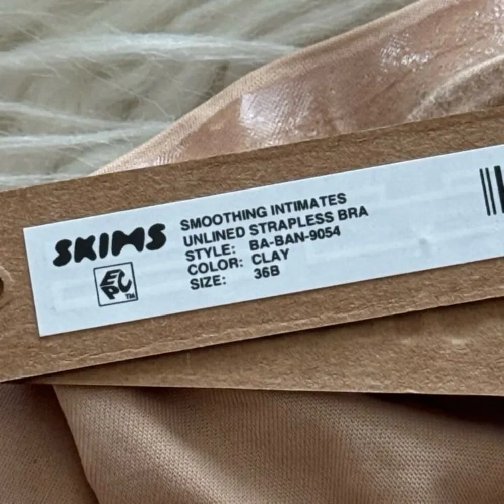 Skims Smoothing Intimates Strapless Bra Clay Size 36B - Picture 7 of 7